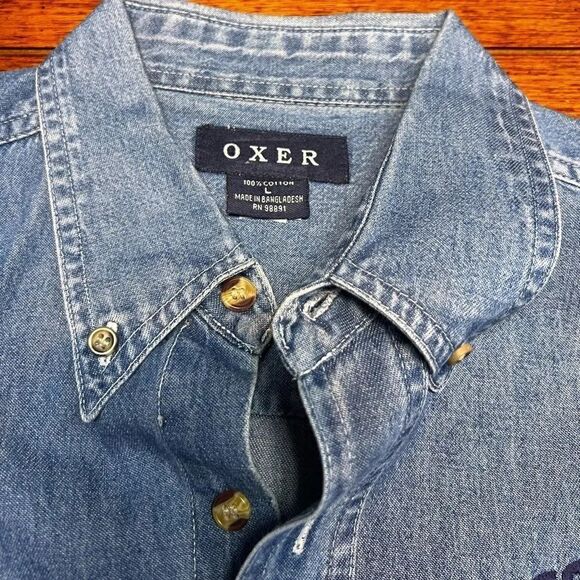EUC Oxer Short Sleeve Denim Colorado Roxy Mountains Embroidered Size Lg #MSOC16 - Picture 2 of 6
